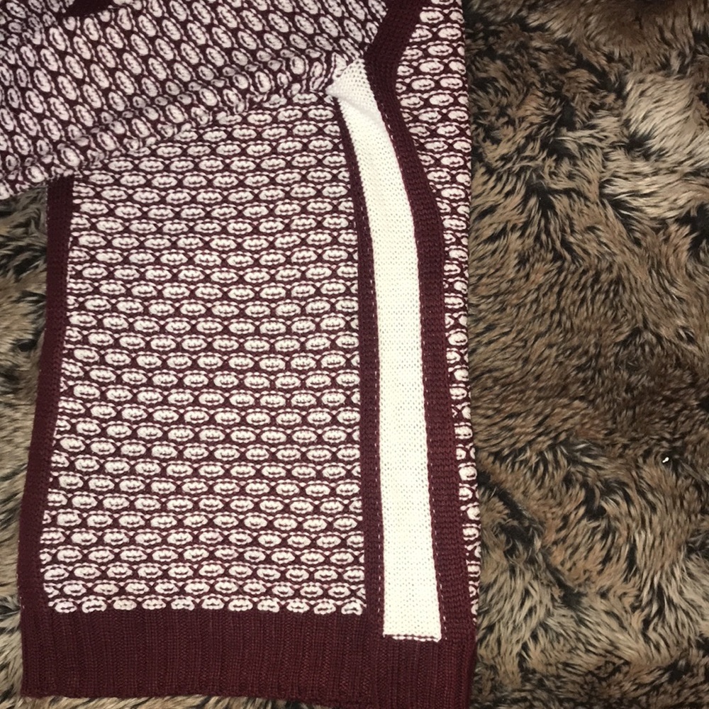 NWT Hippie Rose Sweater Small - Picture 2 of 5